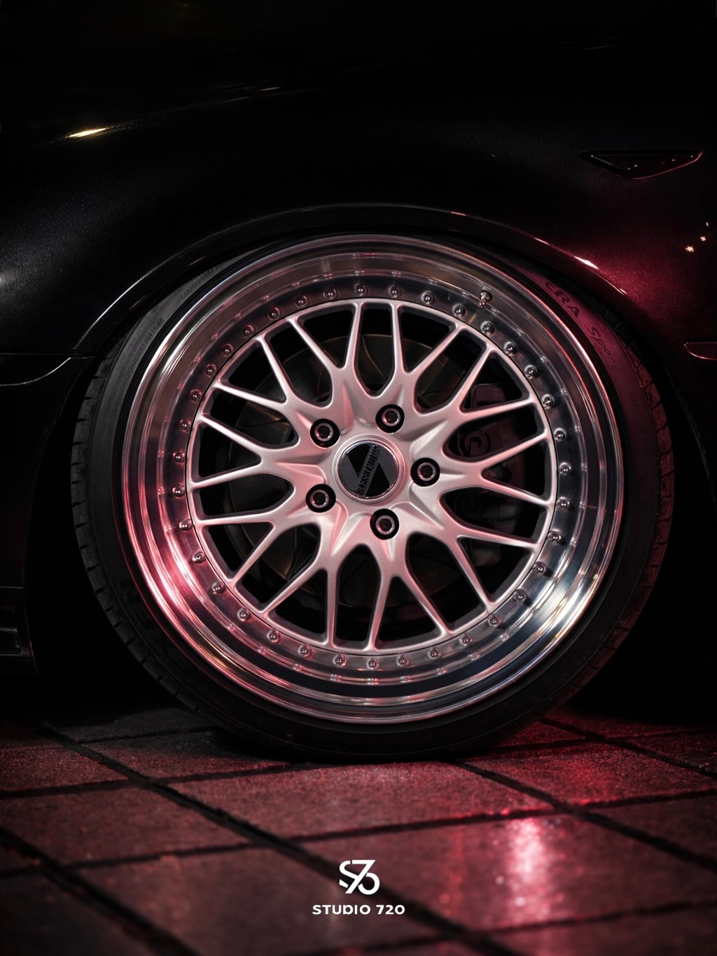 Photographie automobile professionnelle – Studio 720 Avermes